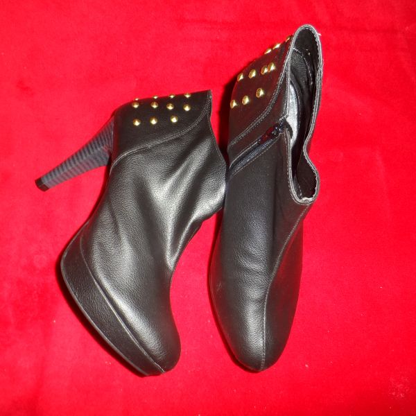 bota preta  com detalhe n 39